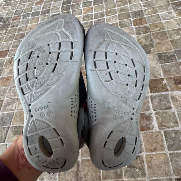 CROCS Black and Gray Classic Clogs - Picture 4 of 7